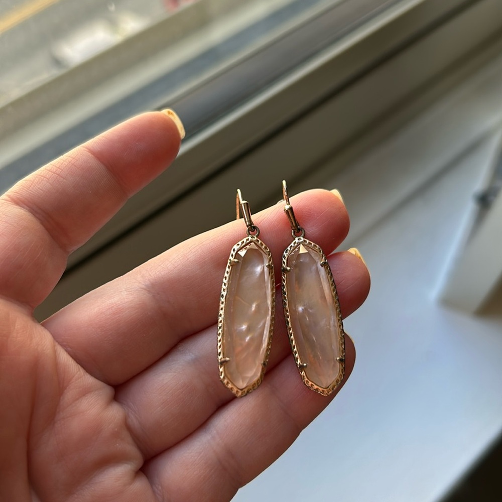 Kendra Scott Elle Drop earrings euc